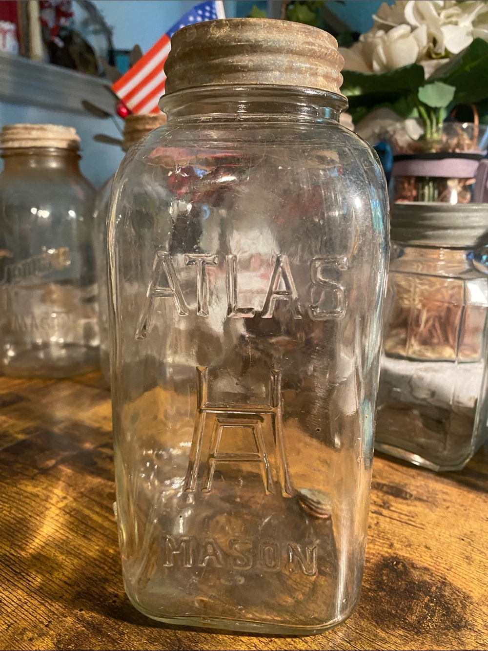 Mason Atlas Clear Glass Antique-Style Mason Jar with Metal Lid